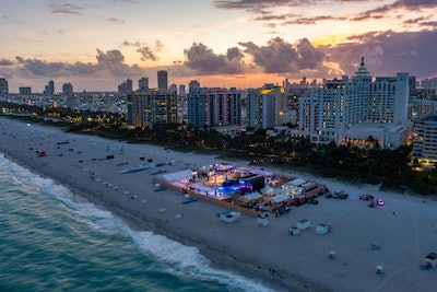 Chase Sapphire Lounge at Loews Miami Beach Hotel