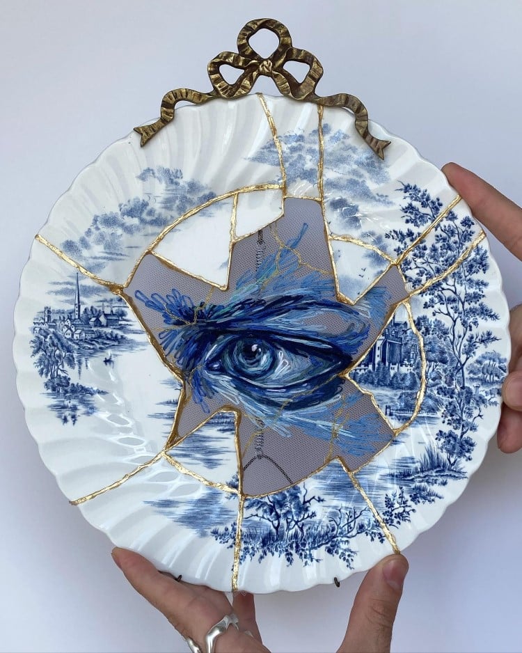 Kintsugi Embroider by Katerina Marchenko and Artashes Sardarian