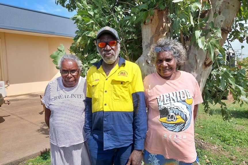 Sally Gabori's children Amanda, Dorothy and Maxwell live on Mornington Island.