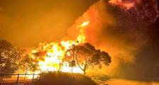 A bushfire burning in Western Australia last year (Image: AP/Dept.Fire and Emergency Services. WA)