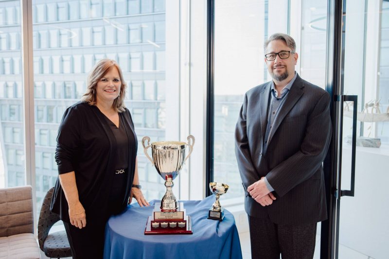 Dr. Laura Reimer, Program Director of the Desautels Centre for Private Enterprise and the Law, with Dr. Richard Jochelson, Dean of Law.