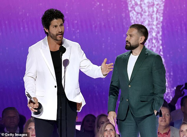 Dan + Shay thanked their fans and families in their acceptance speech Thursday