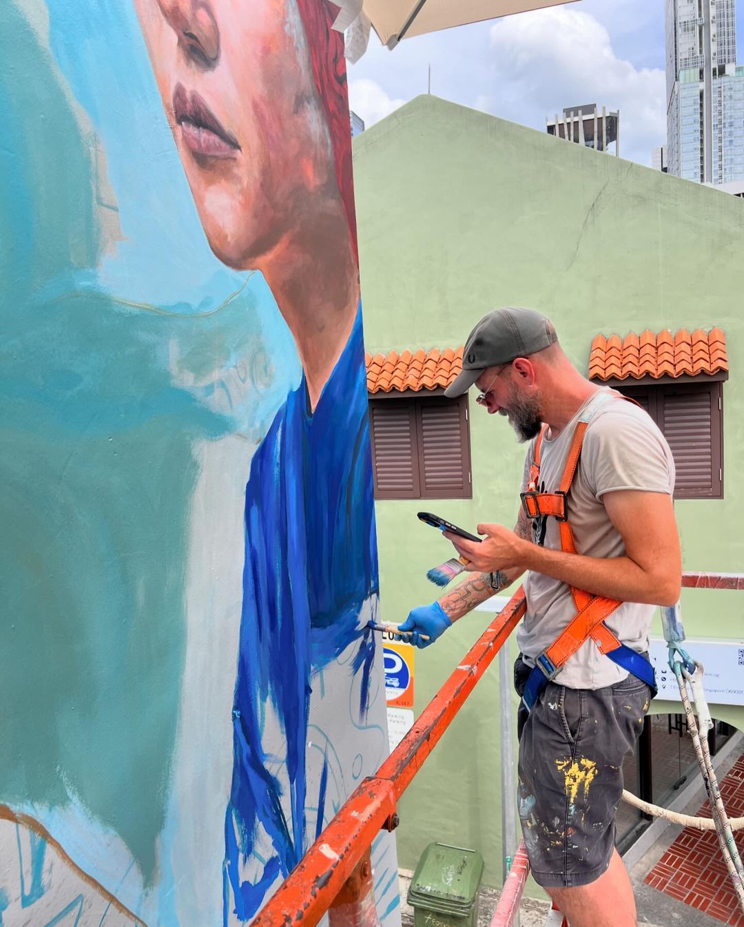 chinatown samsui woman mural artist