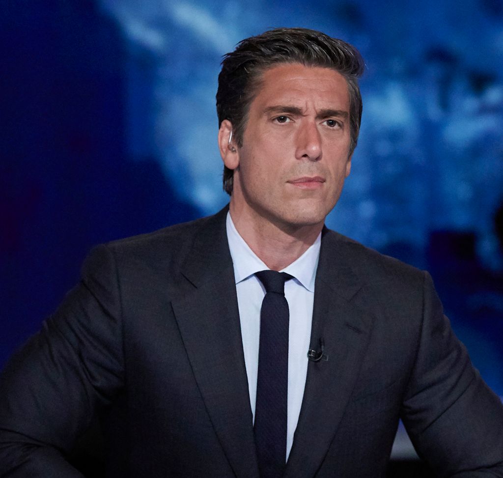 WORLD NEWS TONIGHT WITH DAVID MUIR - David Muir anchors, 