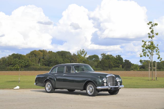 1961-Bentley-S2-Continental--Flying-Spur--Saloon-by-H-J--Mulliner_1275398