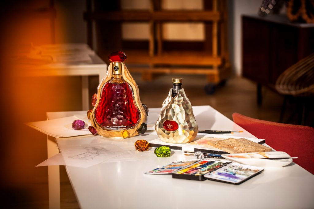 Hennessy Announces Exclusive Collaboration with Renowned Glass Artist Jean-Michel Othoniel - Alvinology