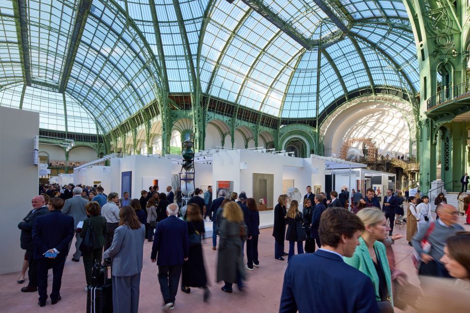 Fair goears at the Grand Palais in Paris