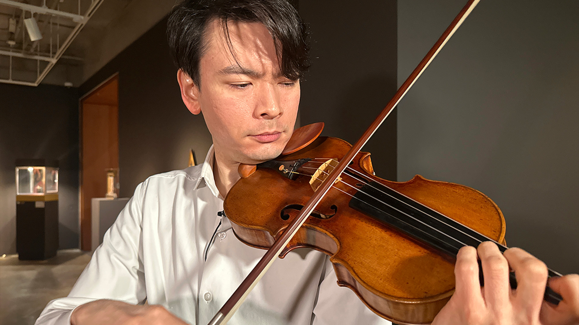 Violinist Stefan Jackiw plays the 1714 Joachim-Ma Stradivarius at Sotheby's auction house in New York on Monday, Feb. 3, 2025.