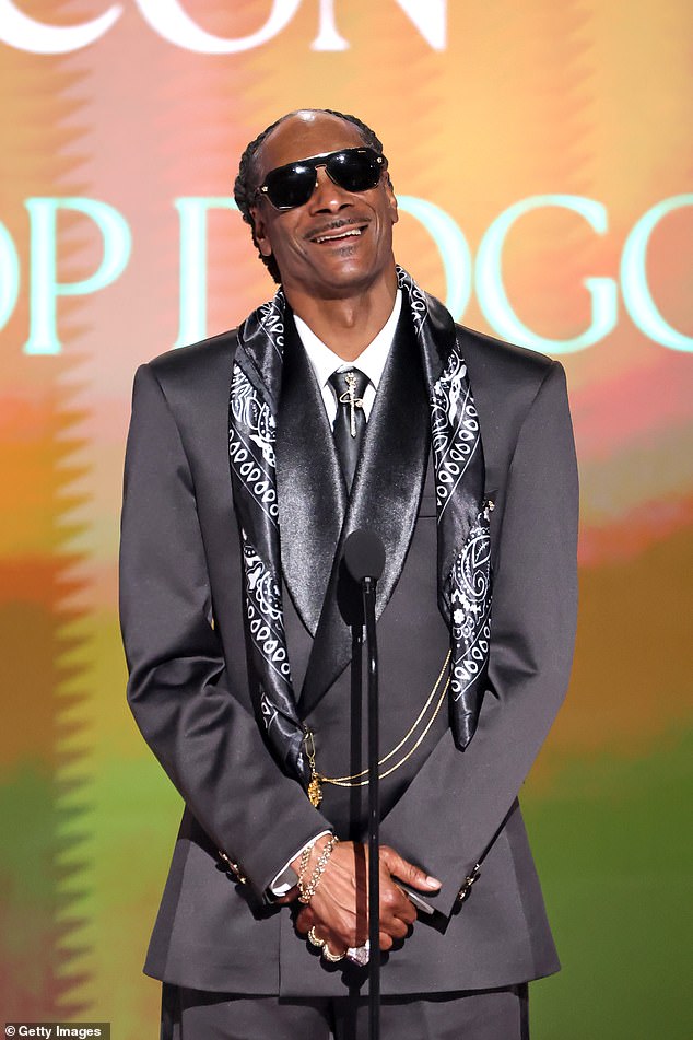 'When you see success you just think it's success but there's curtain days where it's disbelief, its failure, it's giving up, it's all of that that happens and sometimes it takes a friend to give you that encouragement and Warren G has always been that friend for me. So thank you for being that friend and keeping me going in this game,' he said